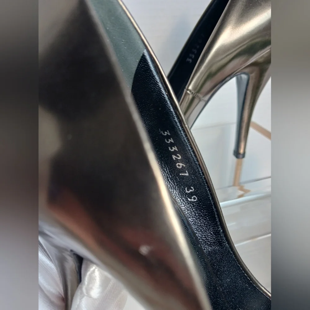 Gucci - Leather High-Heel Pumps
